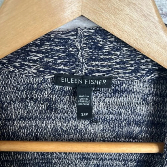 Eileen Fisher  Organic Linen gray sweater Cardigan Grey Size small - Picture 6 of 11